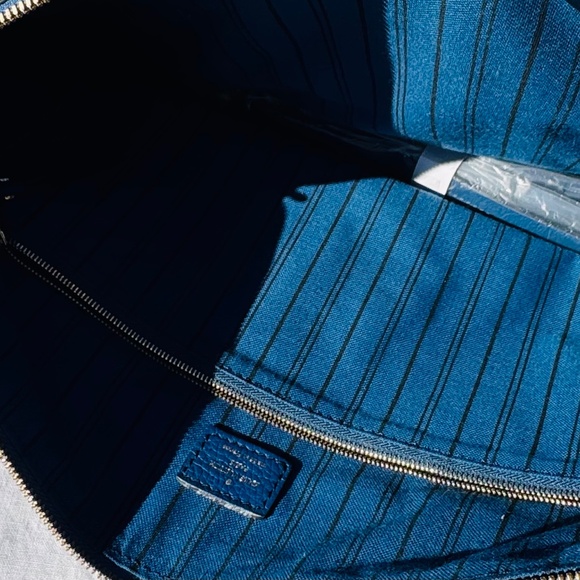 Perfect blue Louis Vuitton shoulder bag - Picture 9 of 12